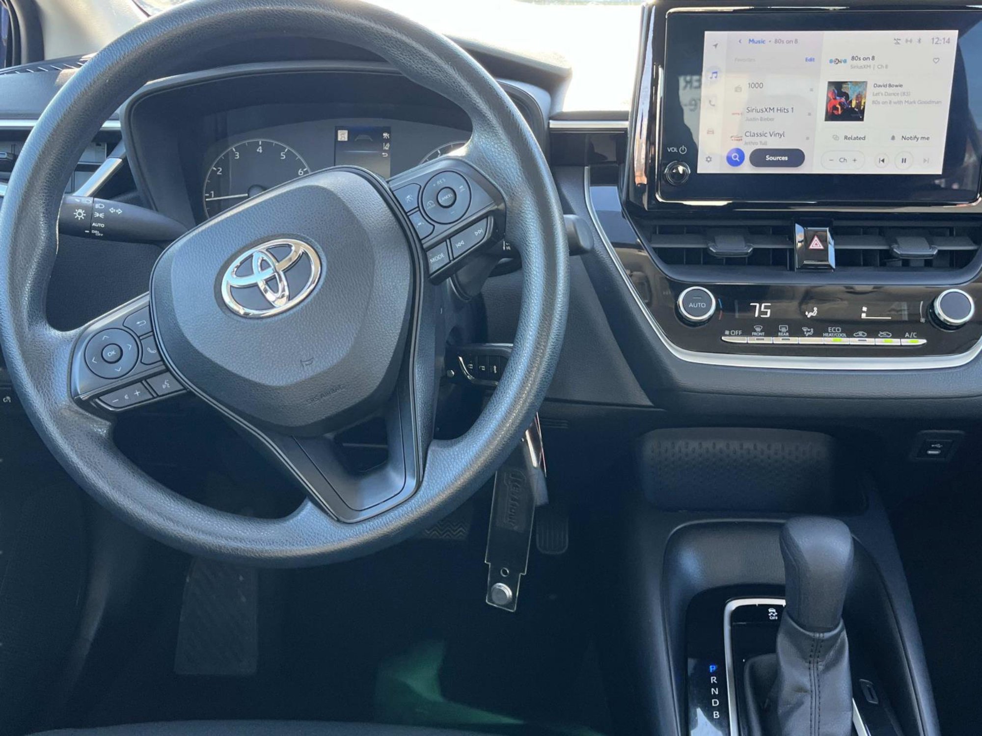 Used 2023 Toyota Corolla LE image 10