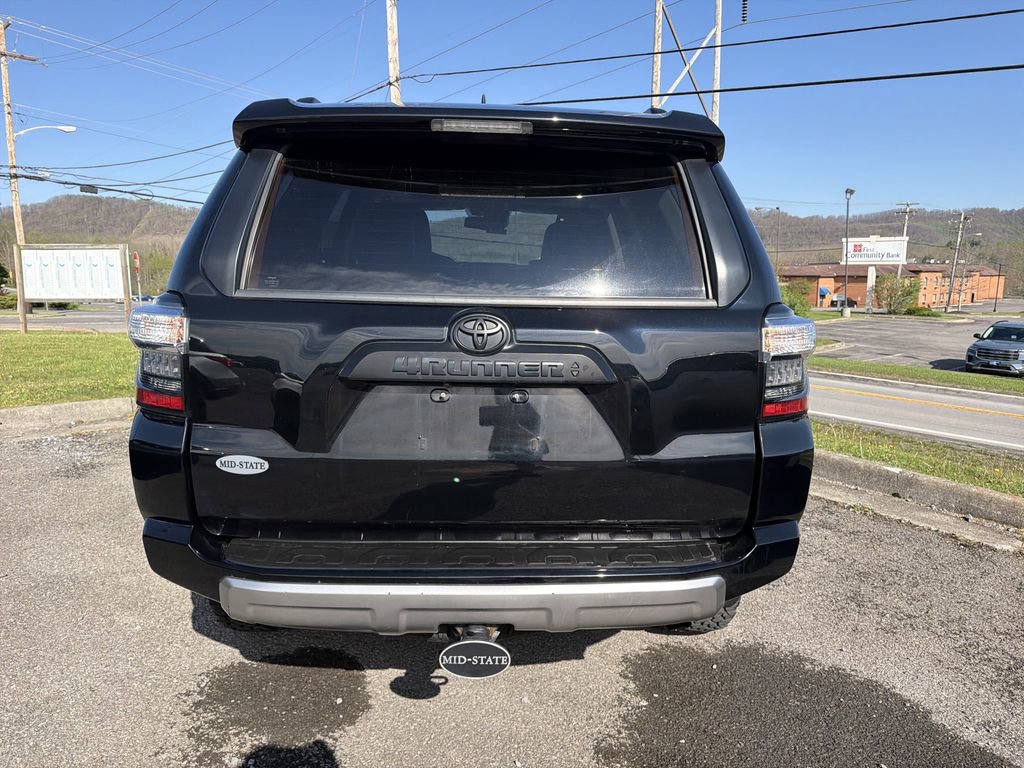 Used 2020 Toyota 4Runner TRD Off-Road Premium w/ Moonroof Package AWD/4WD image 7