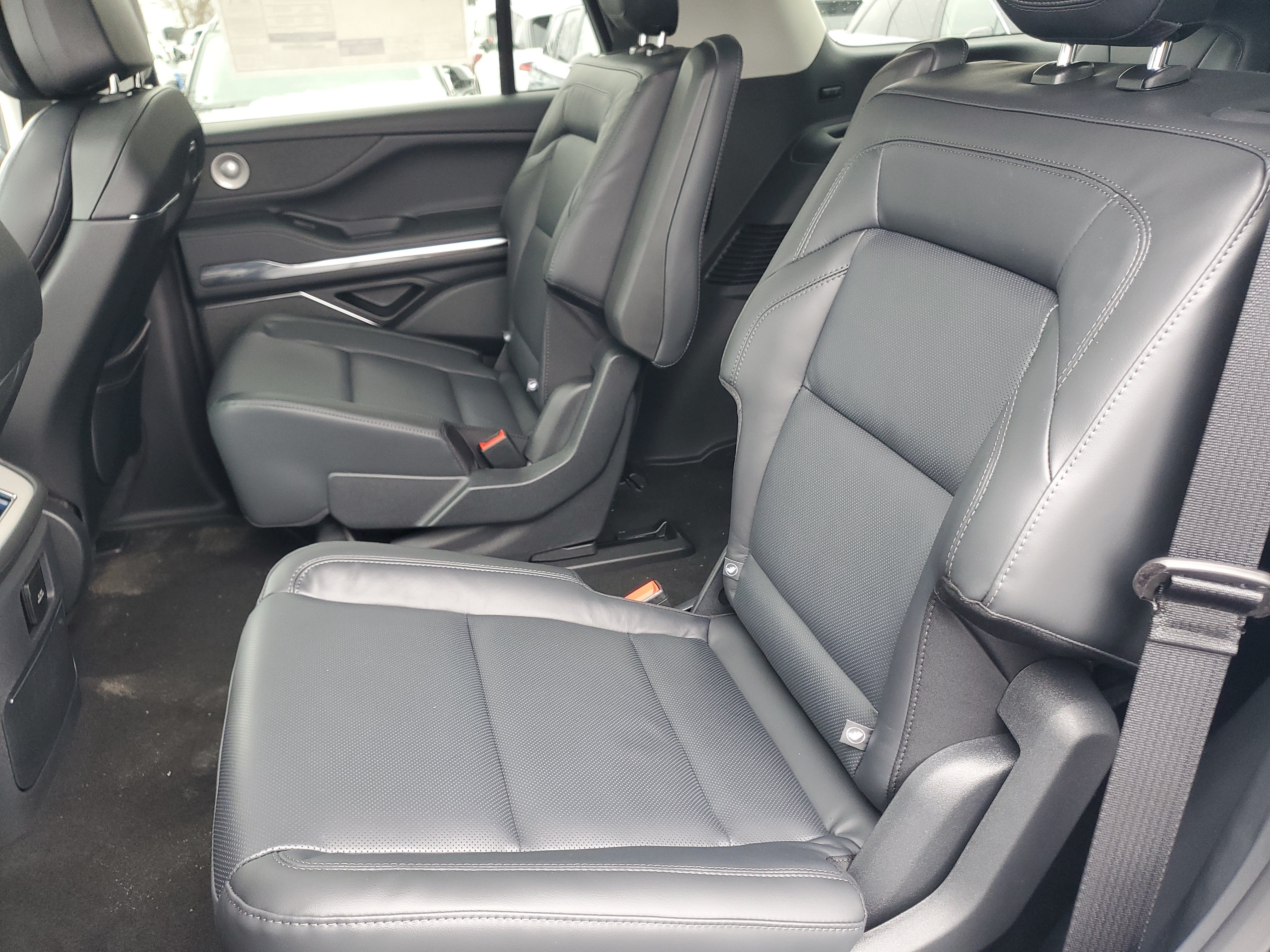 New 2026 Lincoln Navigator Reserve AWD/4WD image 30