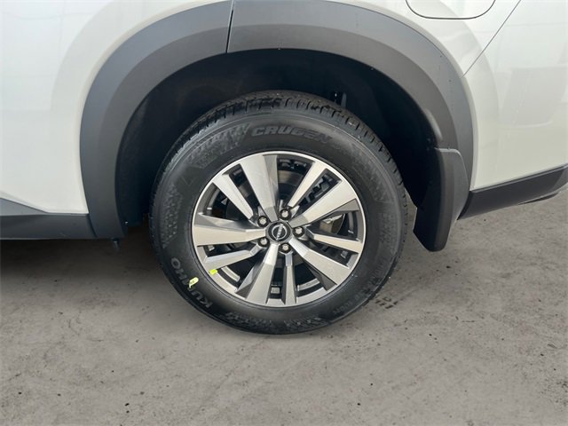 New 2025 Nissan Pathfinder SL image 8