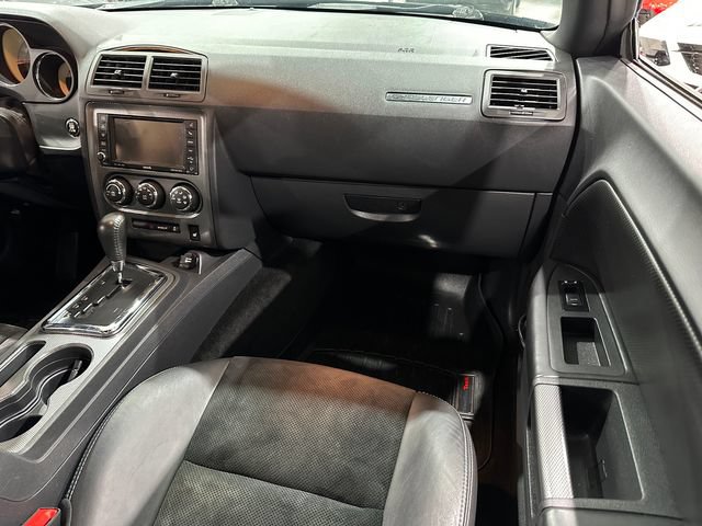 Used 2014 Dodge Challenger R/T RWD image 13