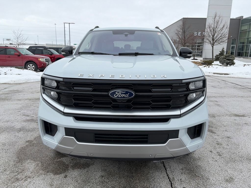 Used 2025 Ford Expedition Max Platinum image 2