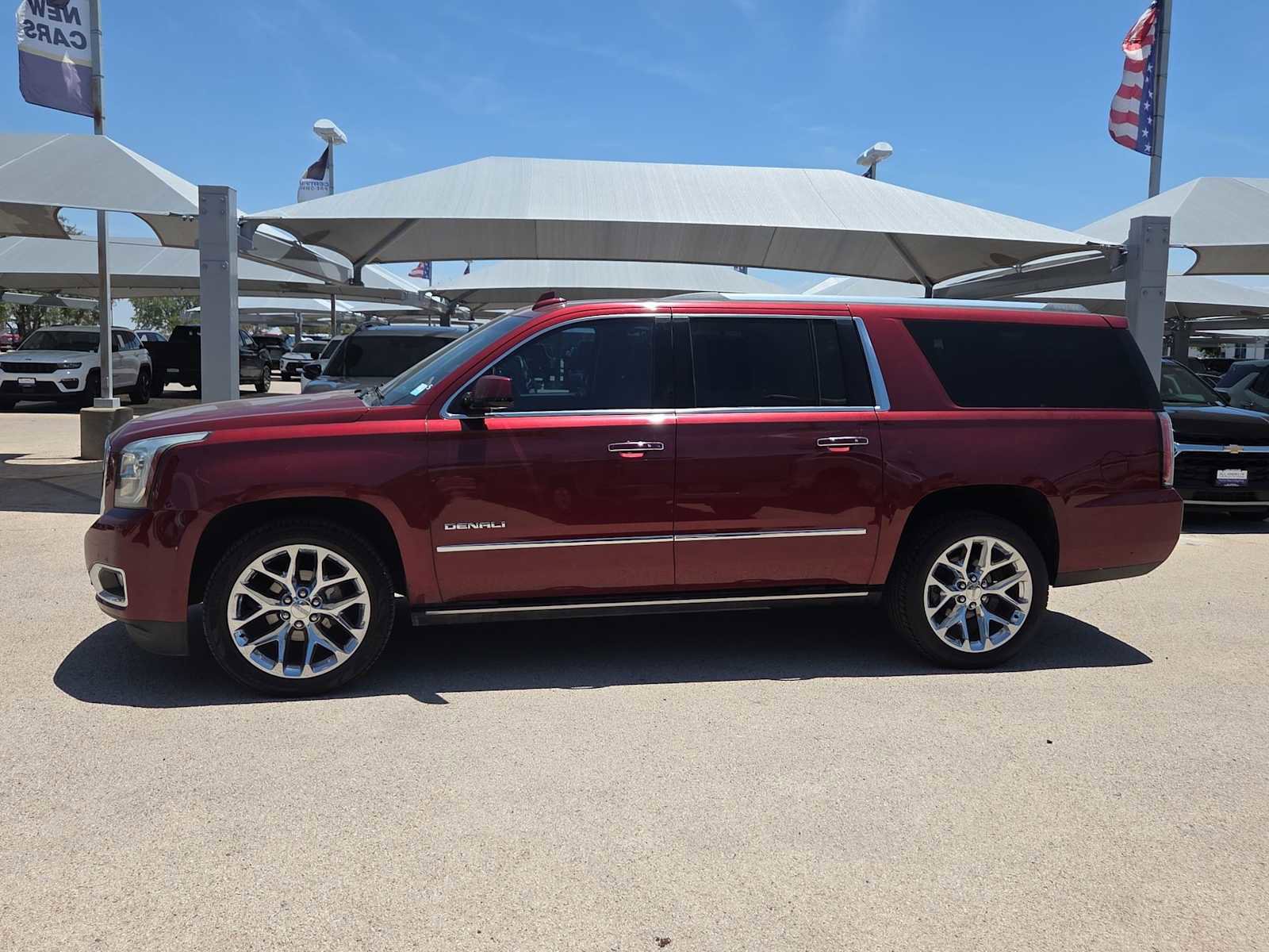 Used 2018 GMC Yukon XL Denali w/ Denali Ultimate Package AWD/4WD image 5