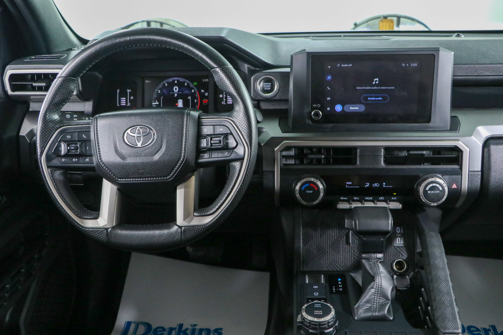 Used 2025 Toyota 4Runner TRD Sport AWD/4WD image 18