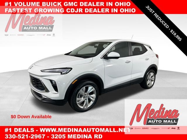 Used 2024 Buick Encore GX Preferred AWD/4WD image 1