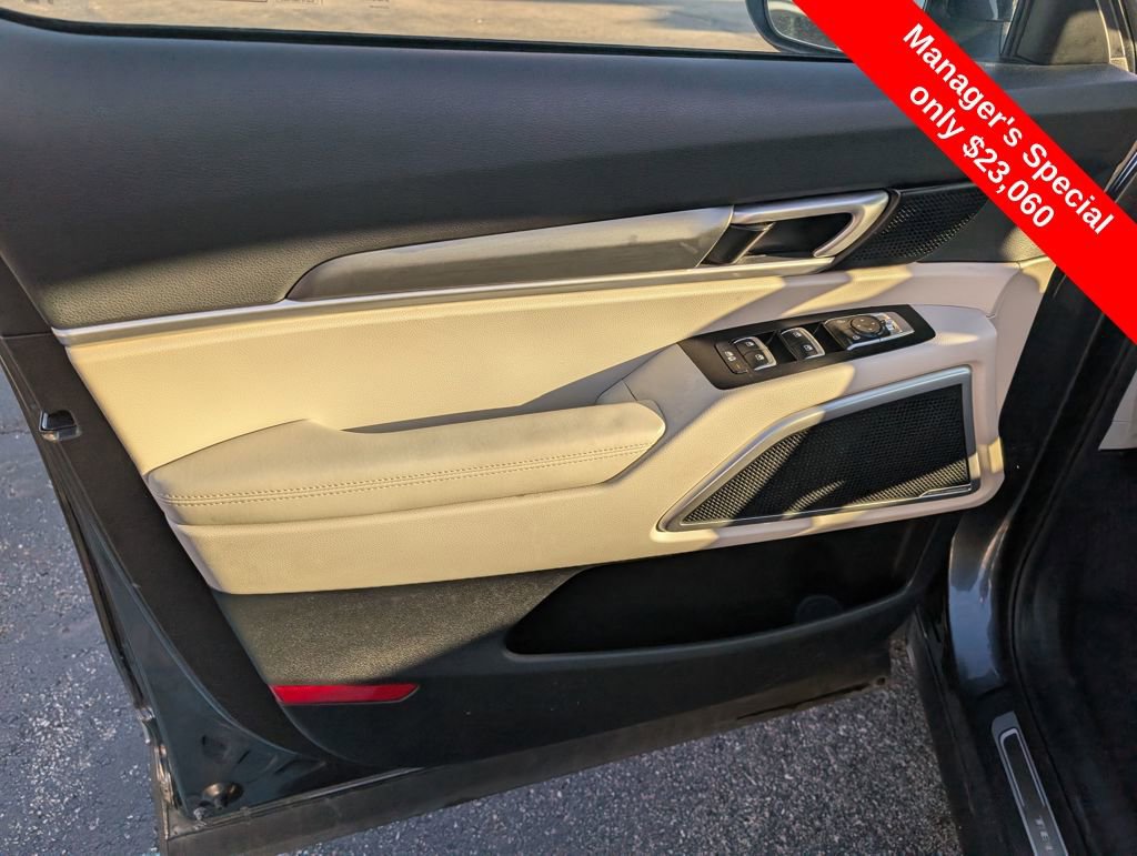 Used 2022 Kia Telluride S image 14