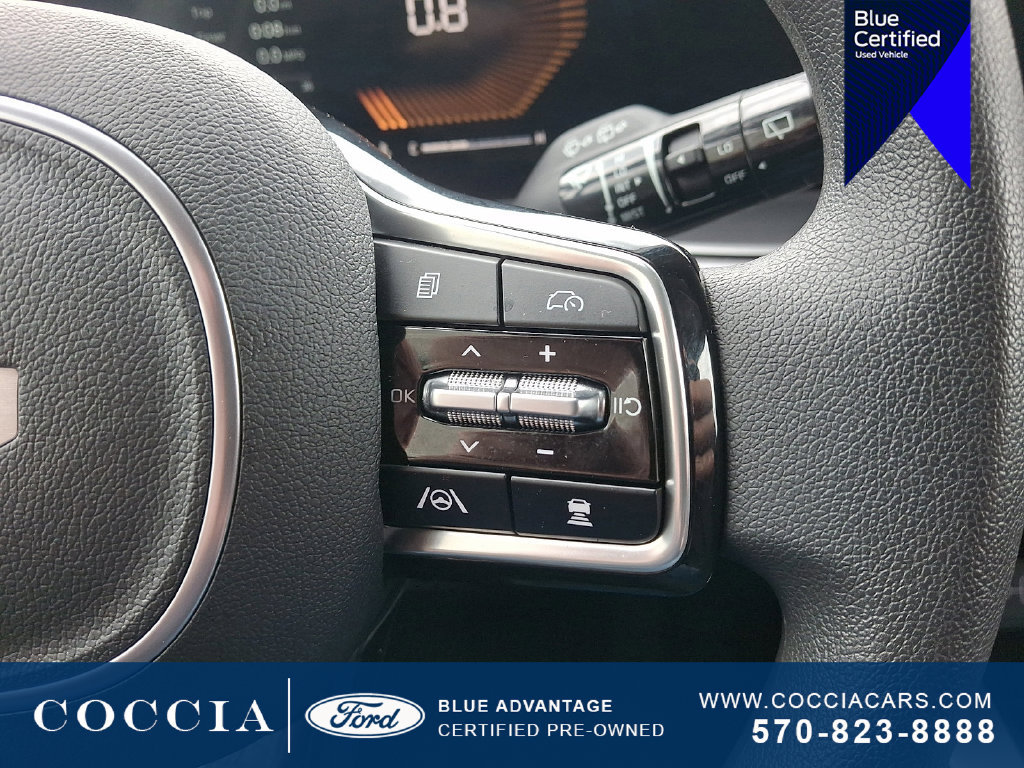 Used 2025 Kia Sorento LX FWD image 23