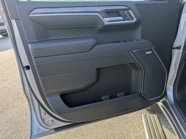 New 2026 Chevrolet Silverado 1500 LTZ w/ LTZ Premium Package image 9