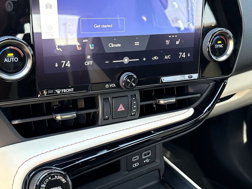 Used 2024 Lexus NX 250 FWD image 17