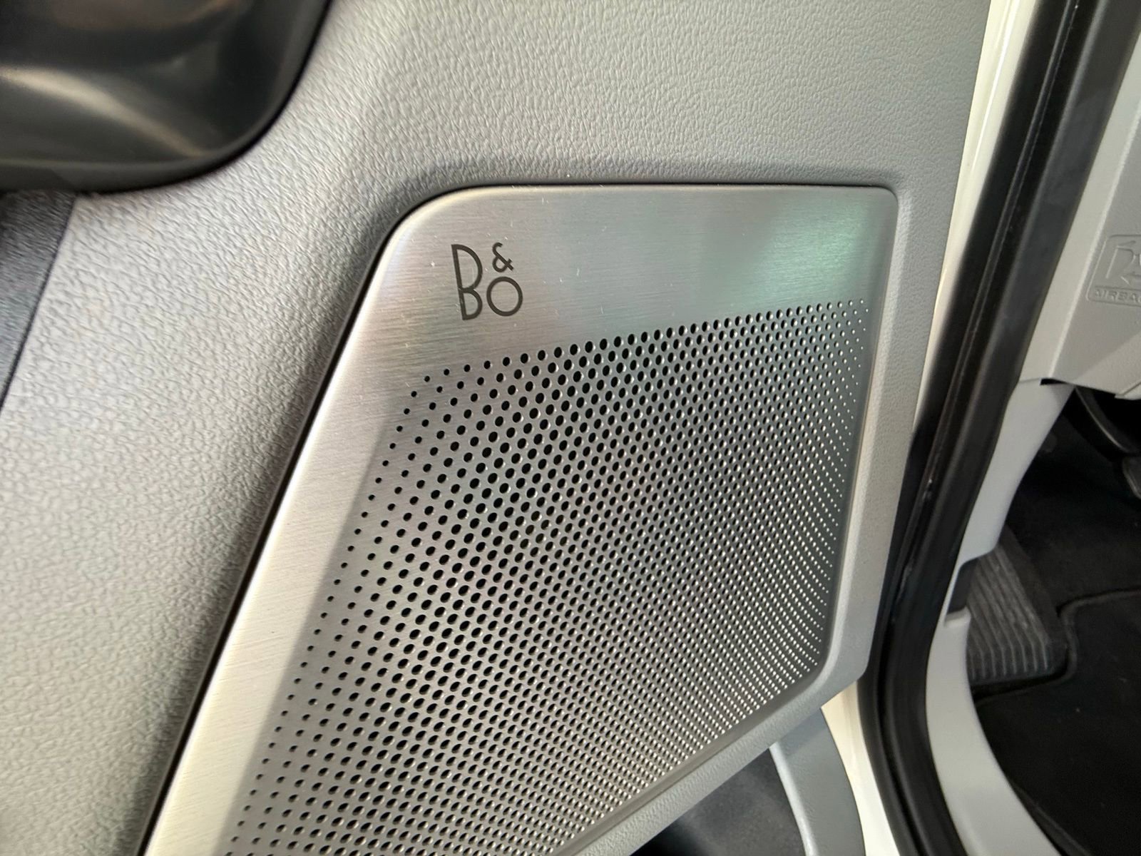 Used 2023 Ford F150 Limited image 14