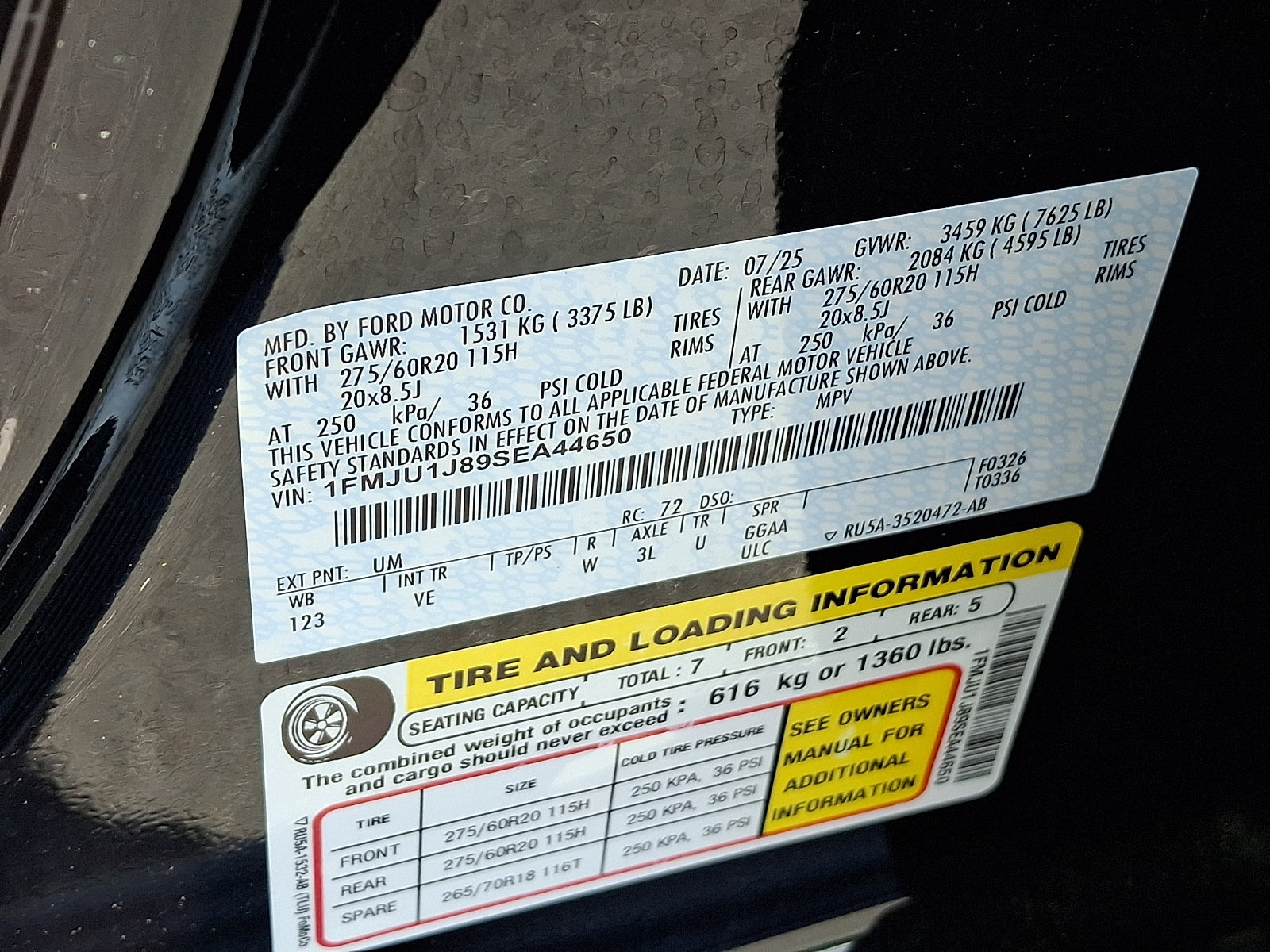 Certified 2025 Ford Expedition Active AWD/4WD image 30