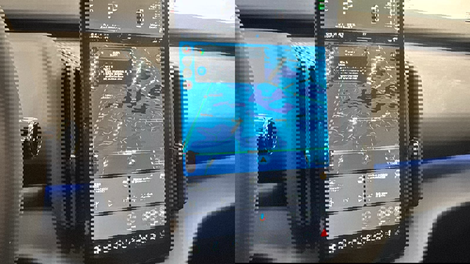 New 2026 Volvo EX30 Cross Country Ultra w/ Protection Package Premier image 15