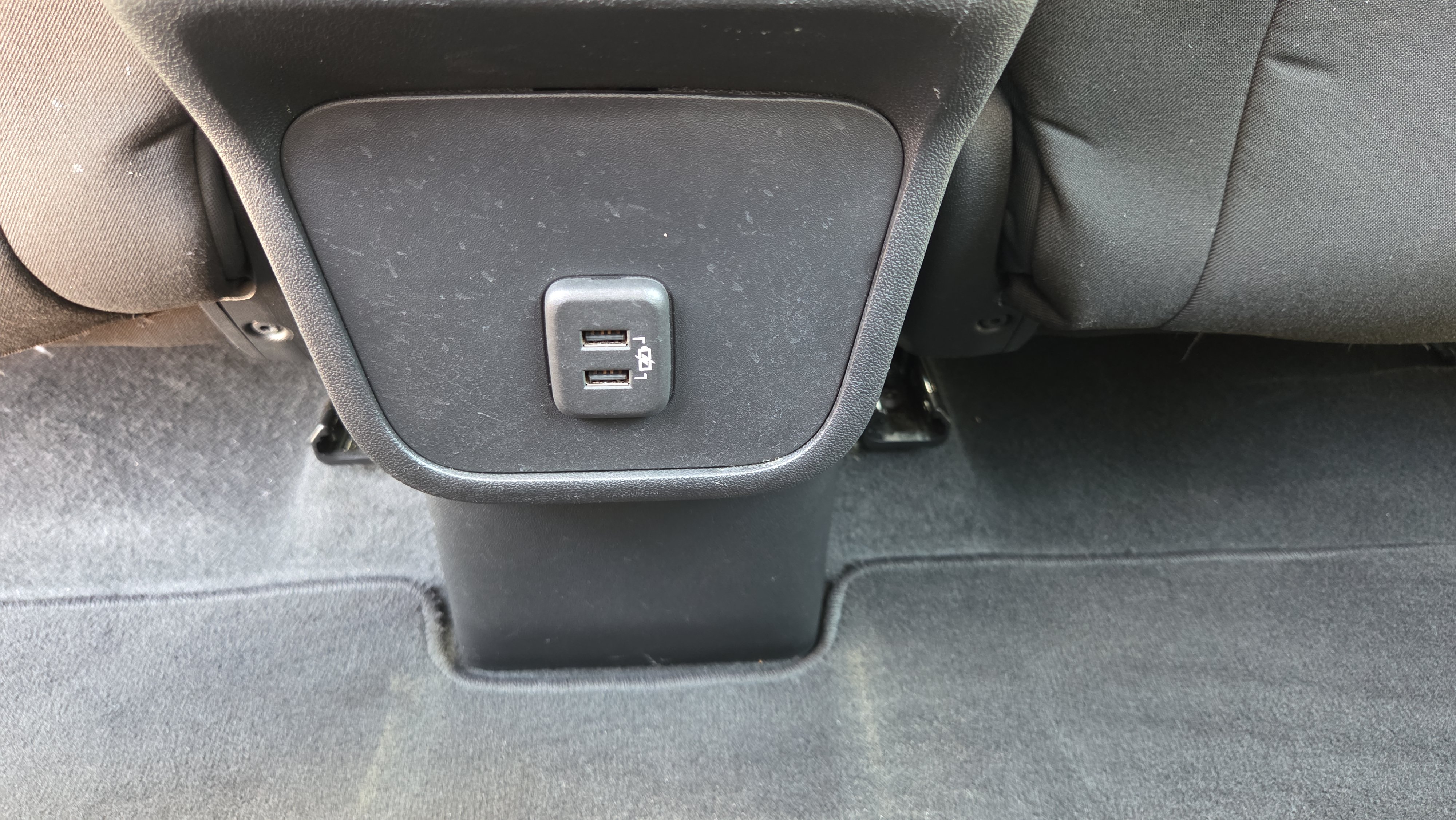 Used 2023 Chevrolet Equinox LS w/ Sport Edition FWD image 12
