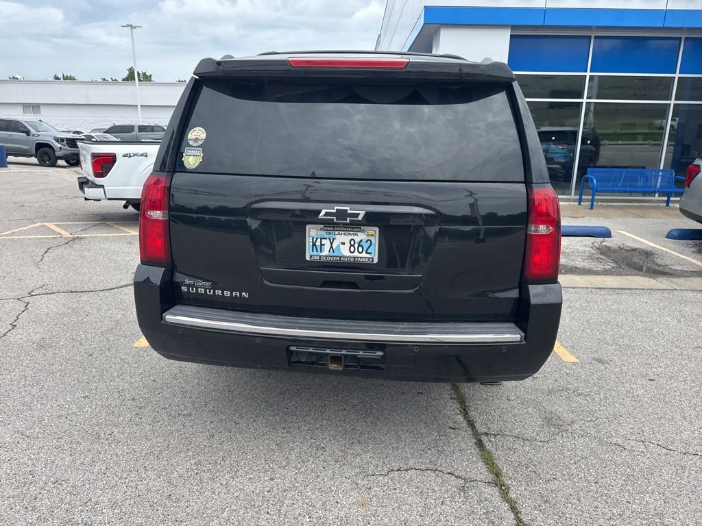 Used 2015 Chevrolet Suburban LTZ RWD image 10