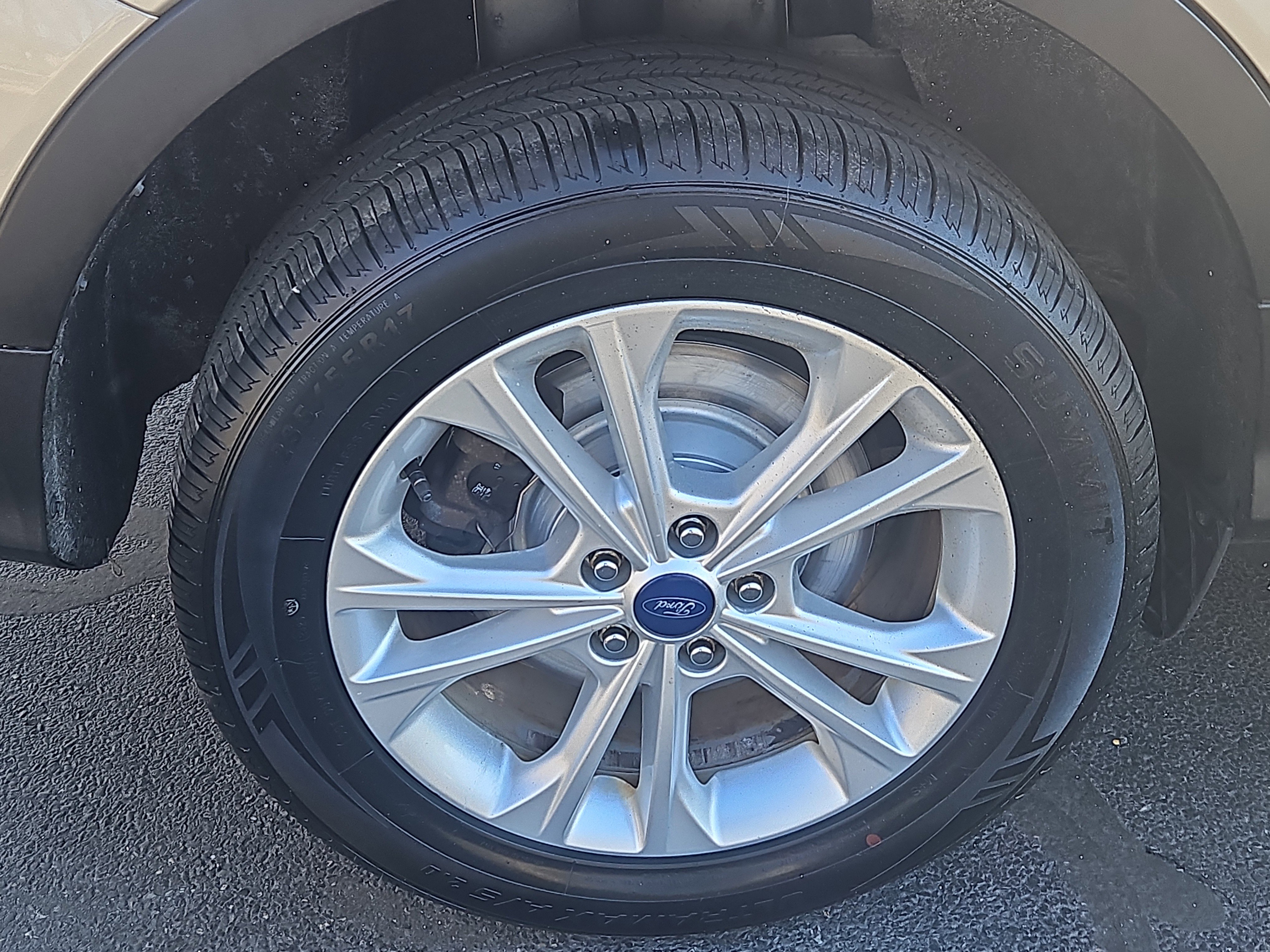 Used 2018 Ford Escape SE w/ SE Sync 3 Package image 25