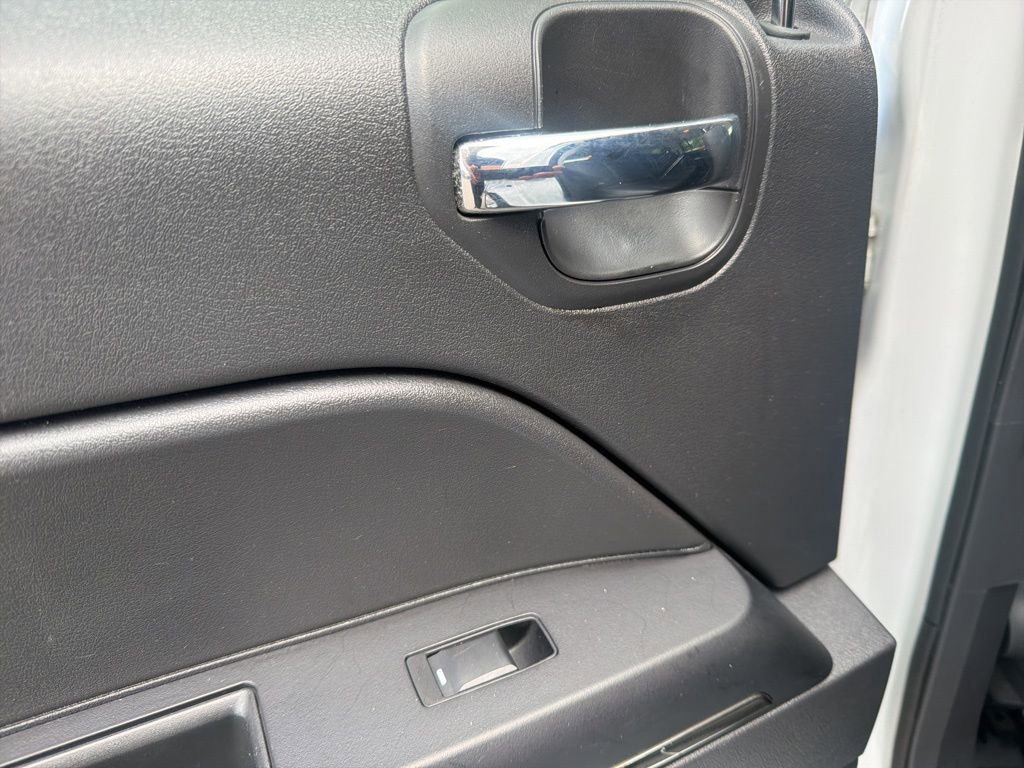 Used 2015 Jeep Patriot Limited w/ Sun/Sound Group image 21