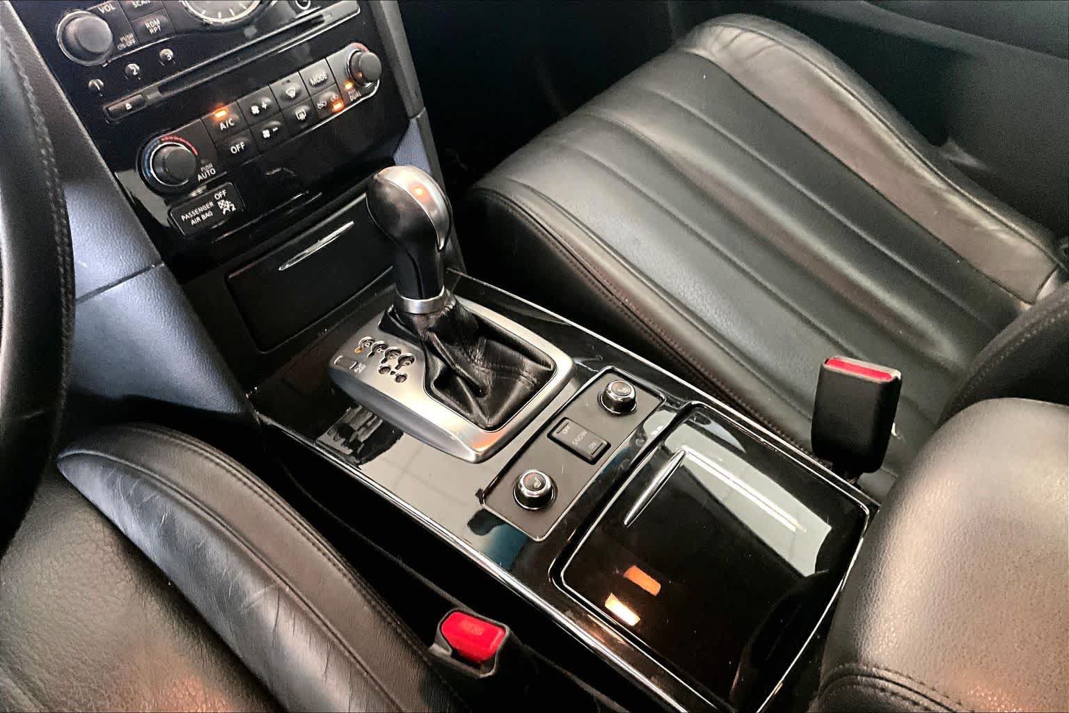 Used 2014 INFINITI QX70 AWD w/ Premium Package image 14