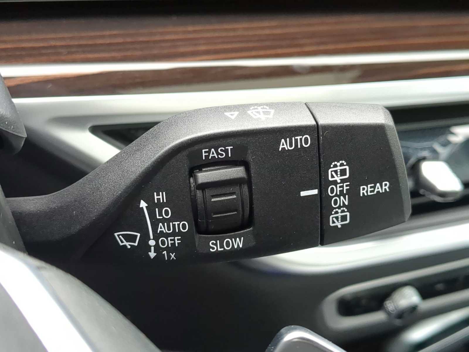 Used 2026 BMW X5 xDrive40i w/ Executive Package AWD/4WD image 28