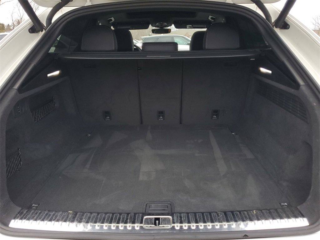 Used 2021 Audi Q8 Prestige w/ Prestige Package image 32