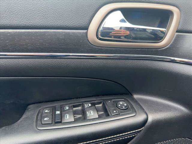 Used 2015 Jeep Grand Cherokee Limited image 18