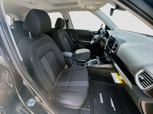 New 2026 Hyundai Venue SEL FWD image 28