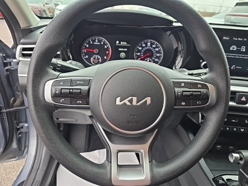 Used 2023 Kia K5 LXS image 10