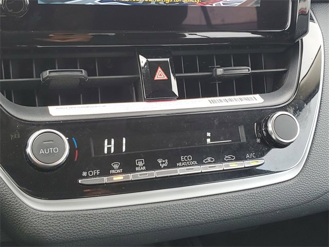 Used 2024 Toyota Corolla LE image 29