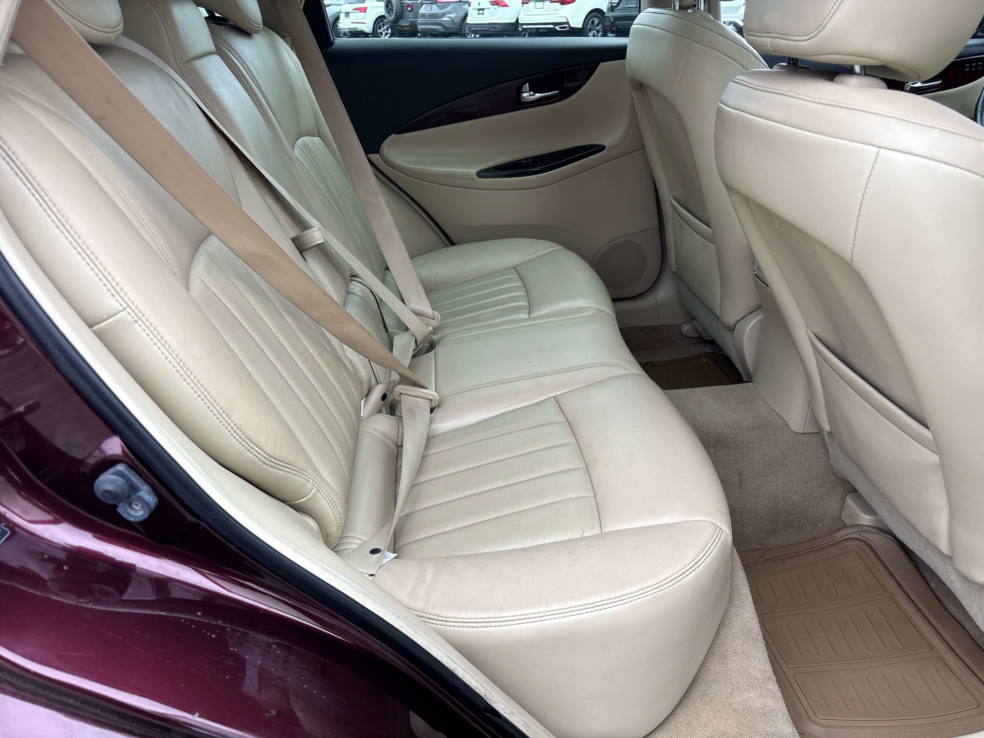 Used 2017 INFINITI QX50 AWD w/ Premium Plus Package image 16