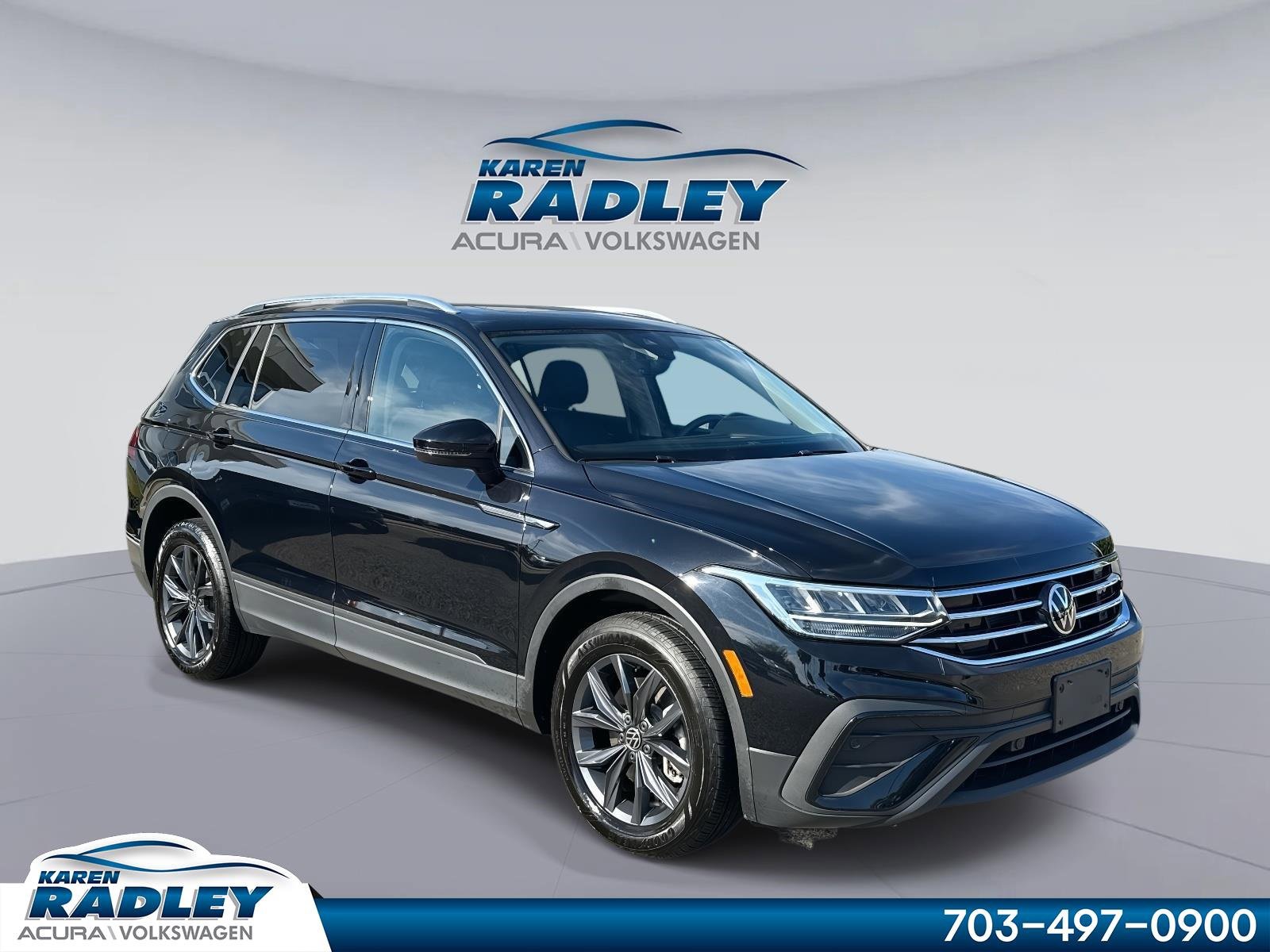 Certified 2022 Volkswagen Tiguan SE w/ Panoramic Sunroof Package