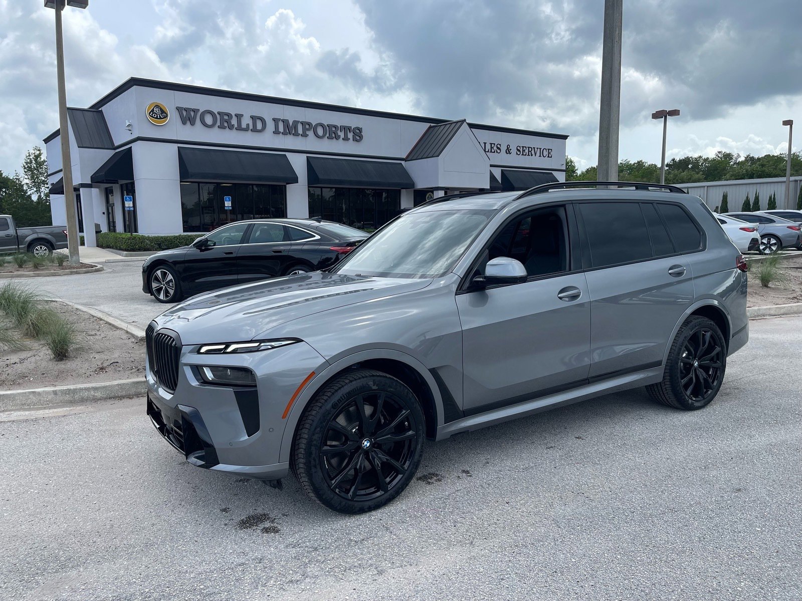 Used 2024 BMW X7 xDrive40i w/ Executive Package AWD/4WD image 52