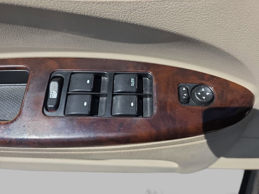 Used 2008 Buick LaCrosse CX FWD image 26