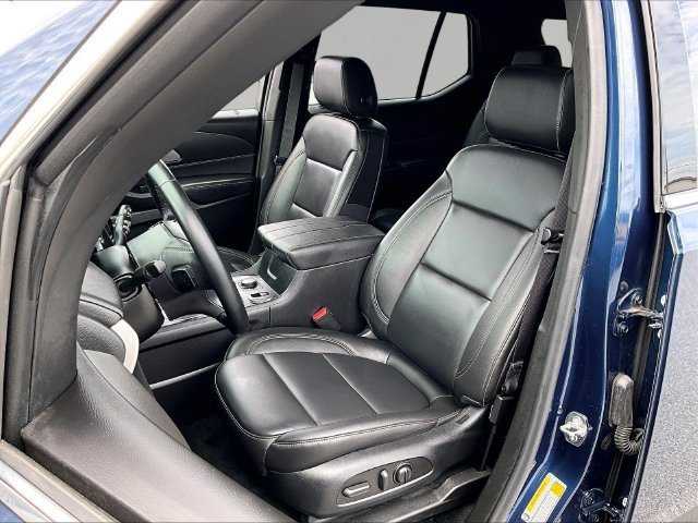 Used 2023 Chevrolet Traverse LT w/ LT Premium Package AWD/4WD image 10