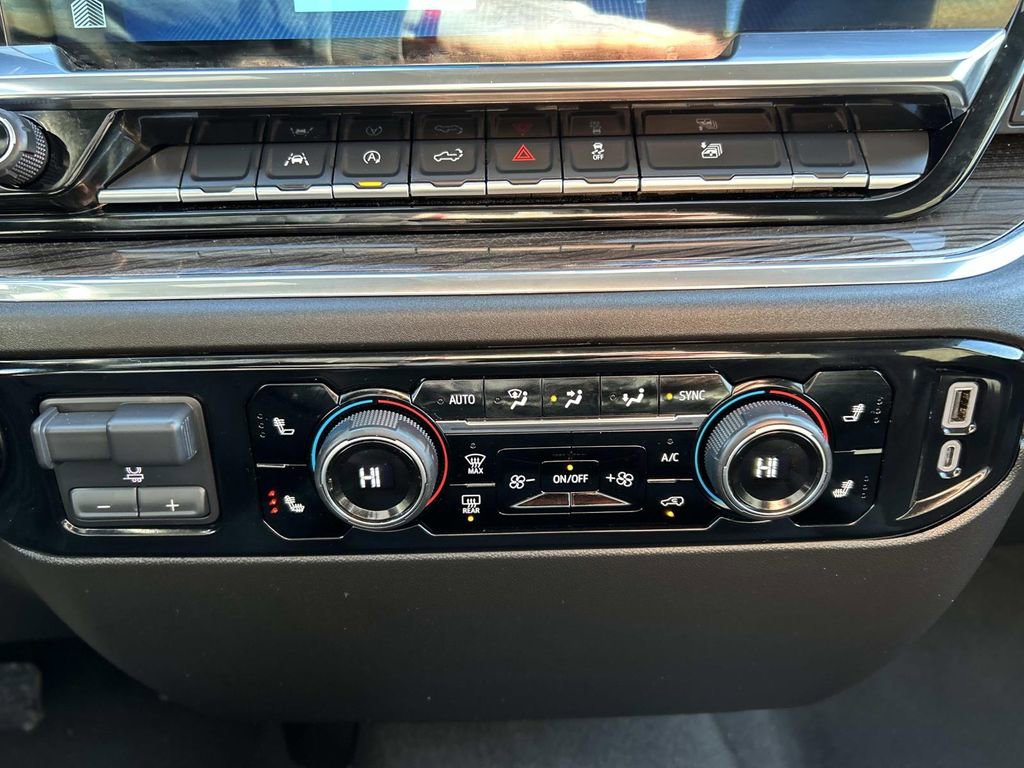 Used 2025 Chevrolet Silverado 1500 LT image 19