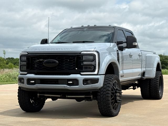 Used 2024 Ford F450 Limited w/ FX4 Off-Road Package AWD/4WD video 3