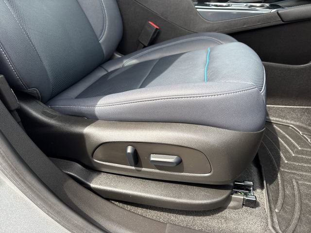 Used 2024 Chevrolet Blazer RS w/ Driver Confidence II Package FWD image 29