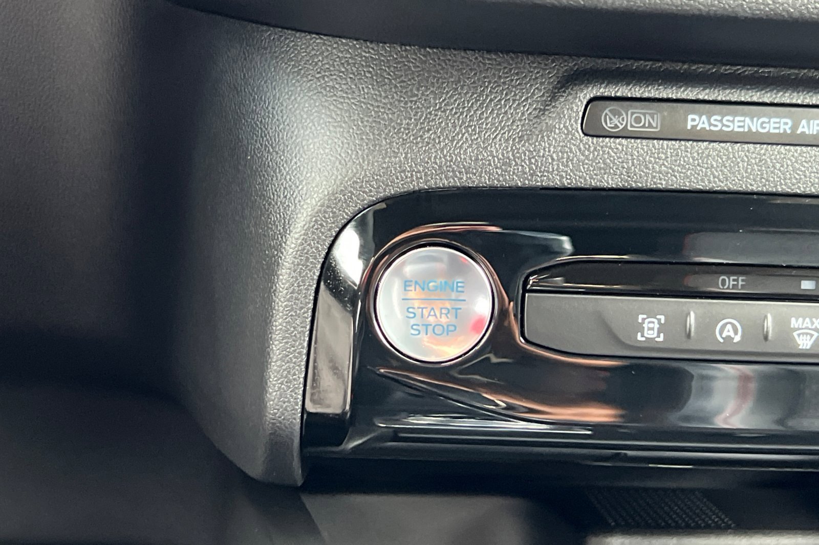 Used 2025 Ford Escape ST-Line w/ Tech Pack #1 image 22