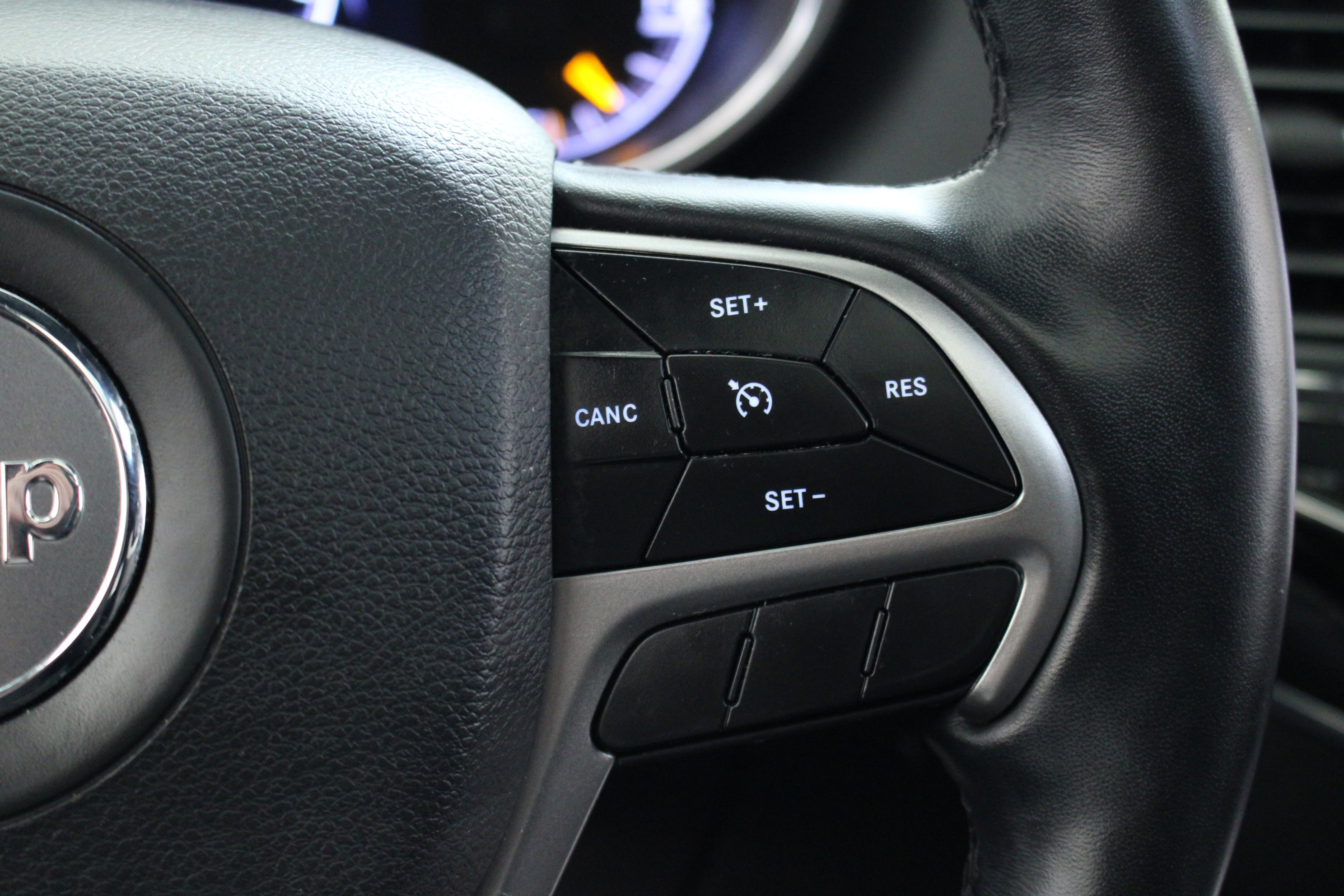 Used 2021 Jeep Grand Cherokee Limited w/ Trailer Tow Group IV image 16