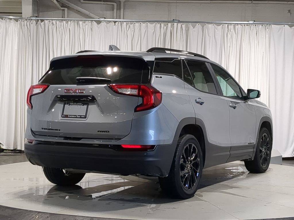 Used 2023 GMC Terrain SLE w/ Driver Convenience Package image 14