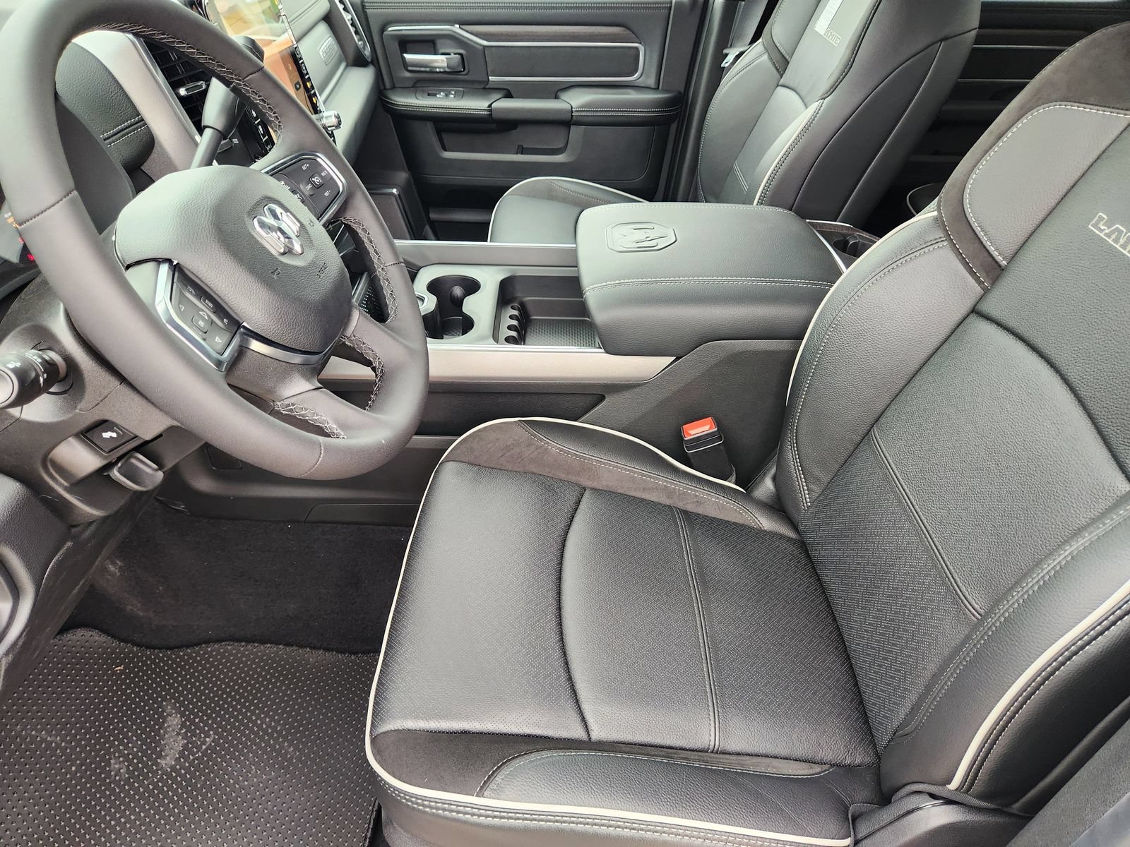 New 2026 RAM 3500 Laramie AWD/4WD image 13