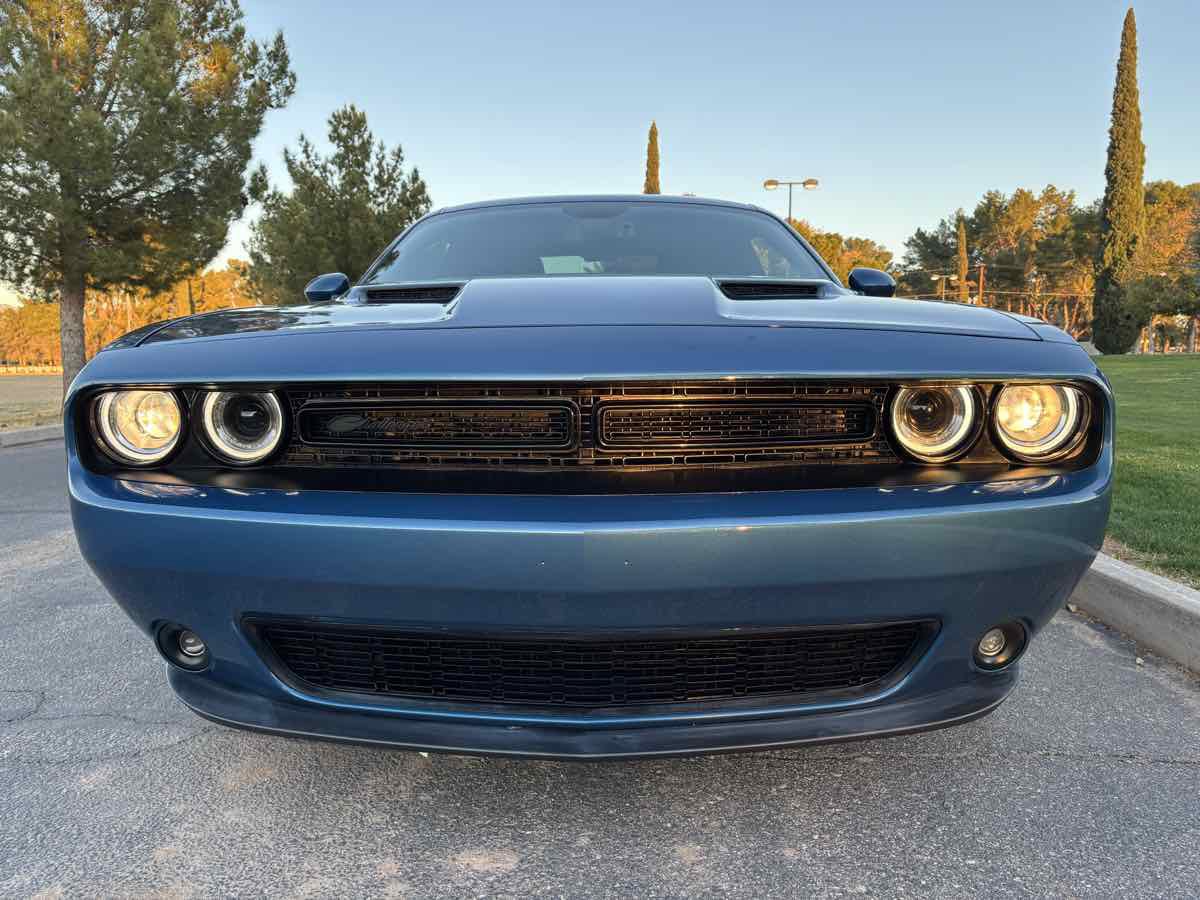 Used 2023 Dodge Challenger SXT w/ Blacktop Package image 9