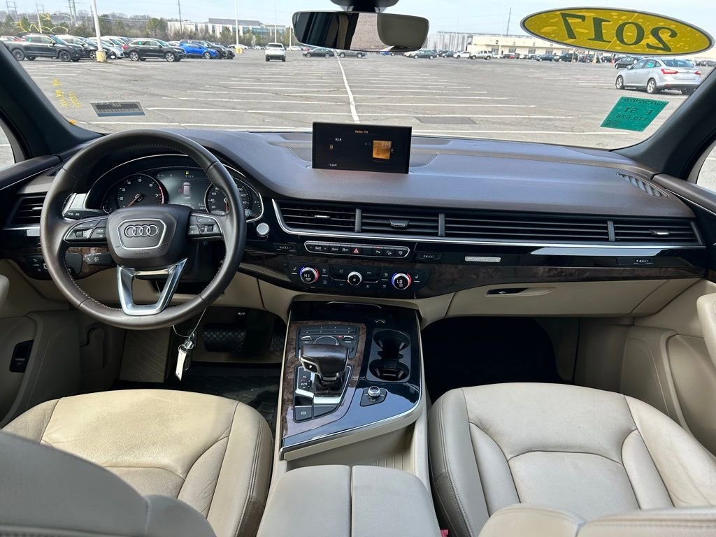 Used 2017 Audi Q7 3.0T Premium image 20