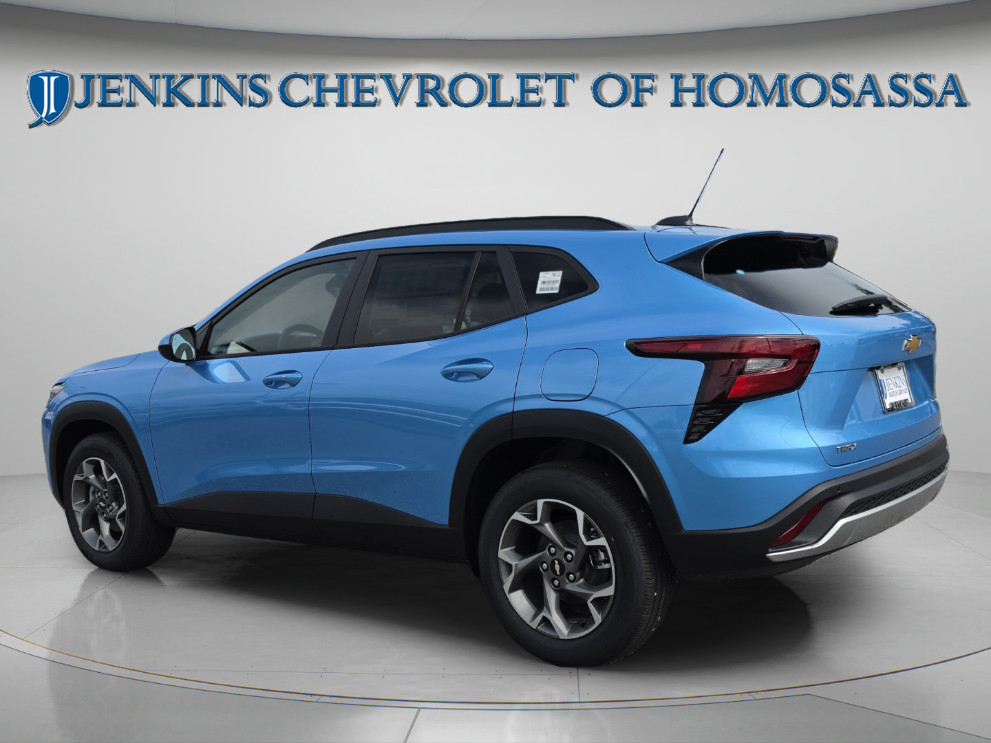 New 2026 Chevrolet Trax LT w/ Sunroof Package FWD image 8