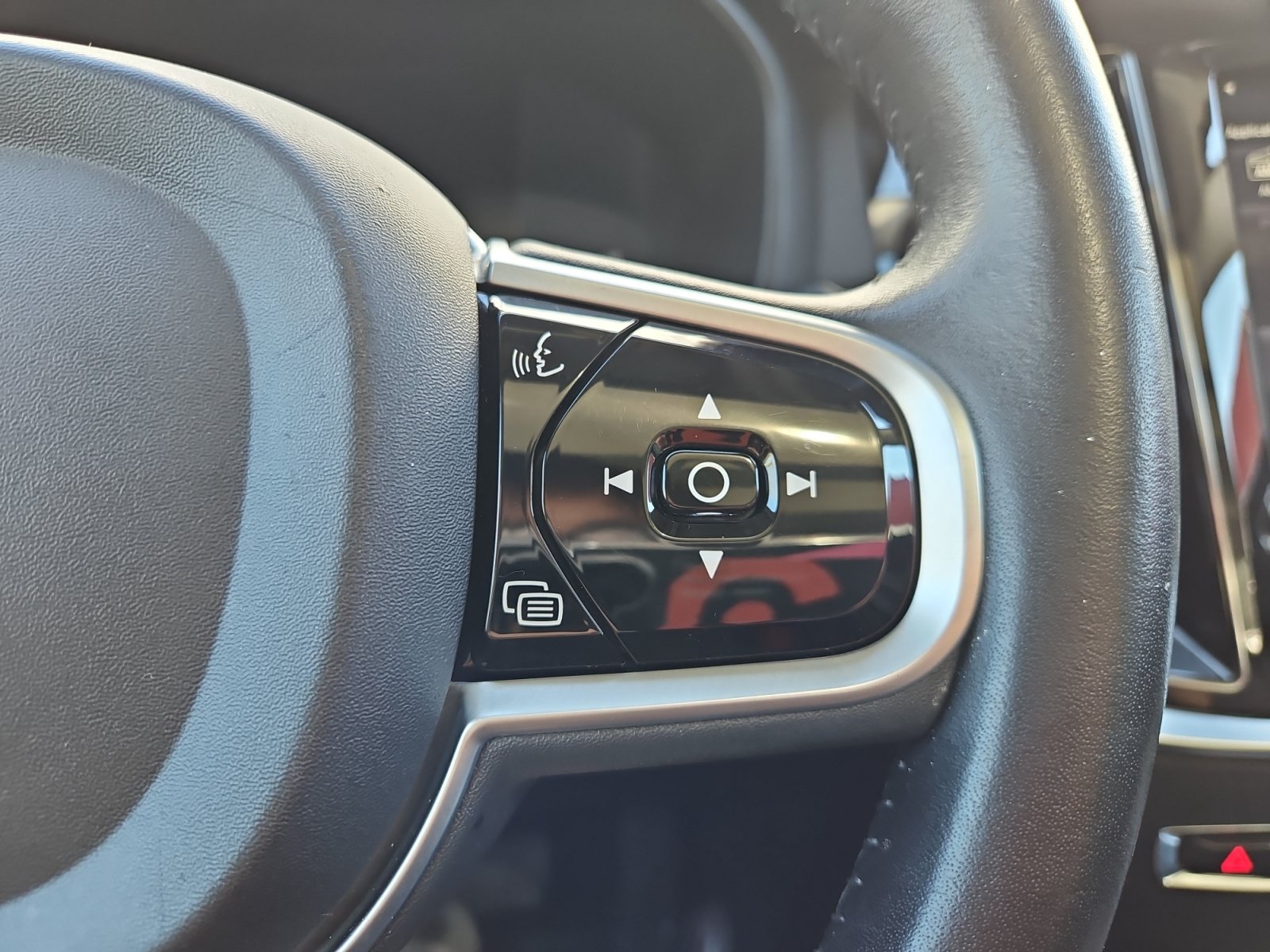 Used 2019 Volvo S60 T5 Momentum FWD image 25