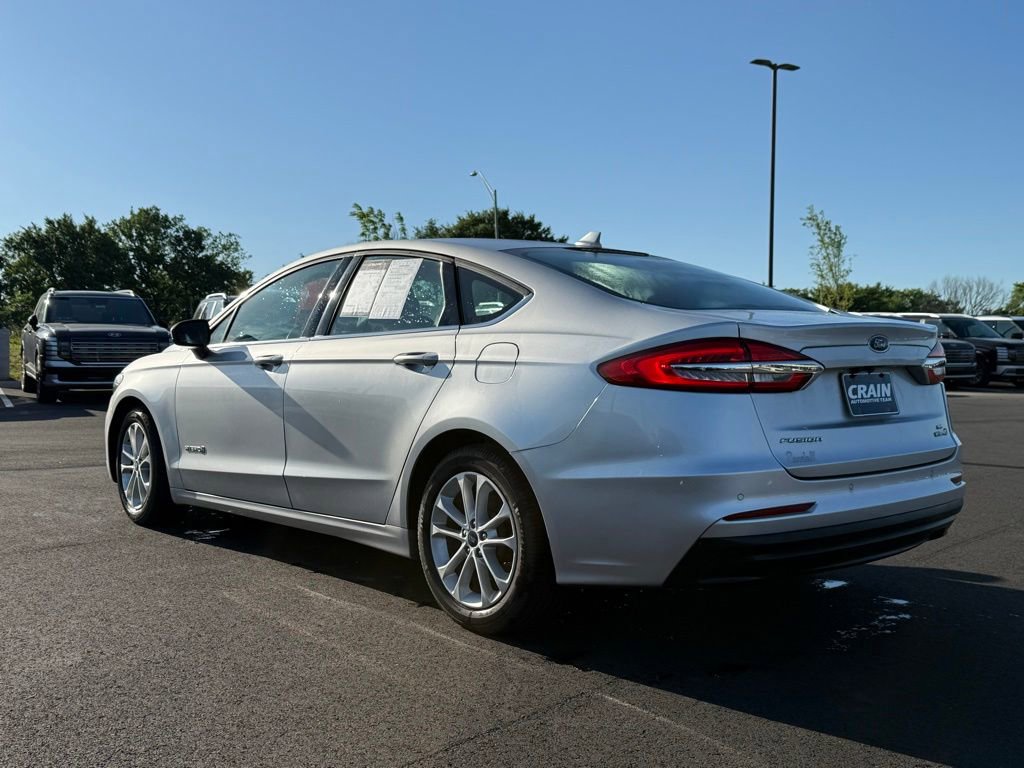Used 2019 Ford Fusion SE FWD image 7