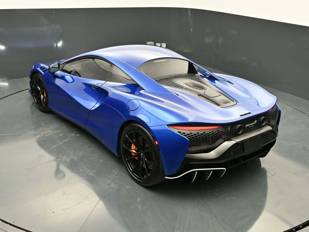 Used 2023 McLaren Artura image 23
