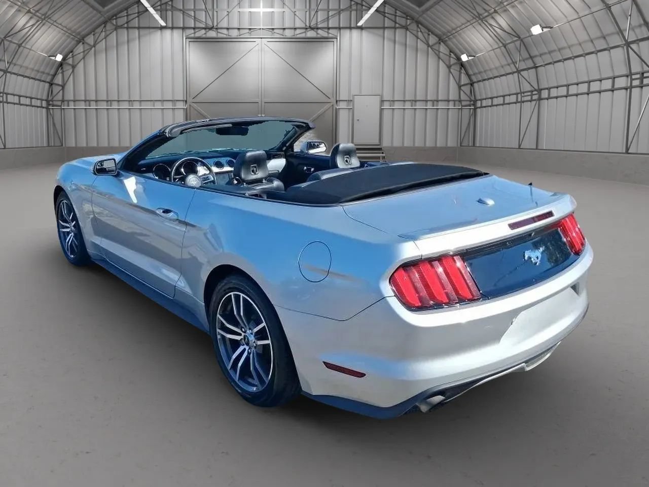 Used 2016 Ford Mustang Premium RWD image 42