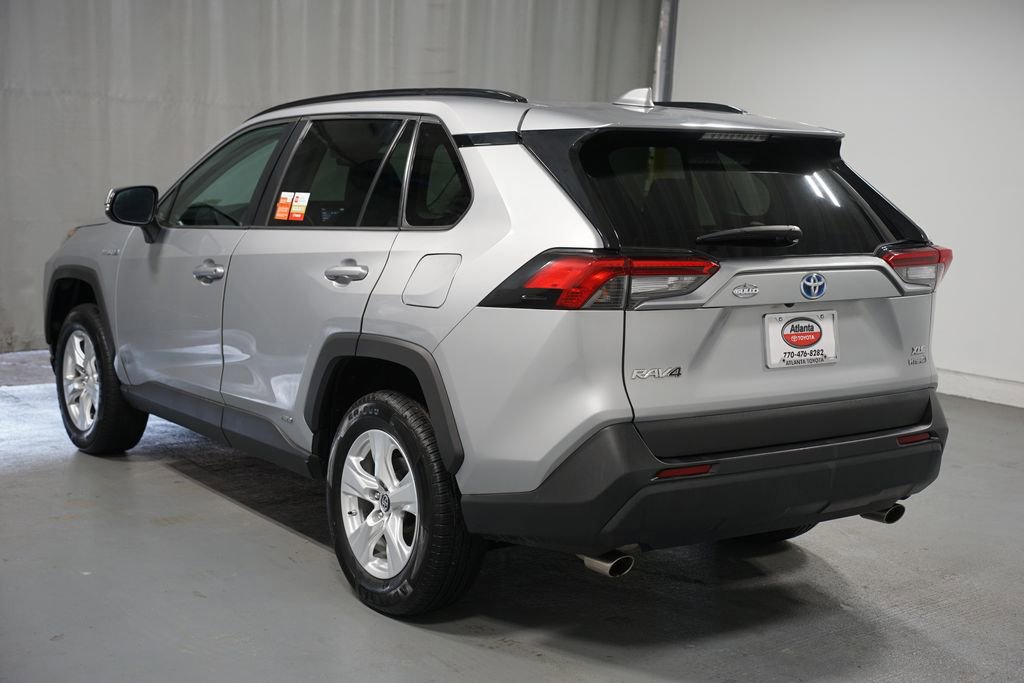 Used 2019 Toyota RAV4 XLE image 6