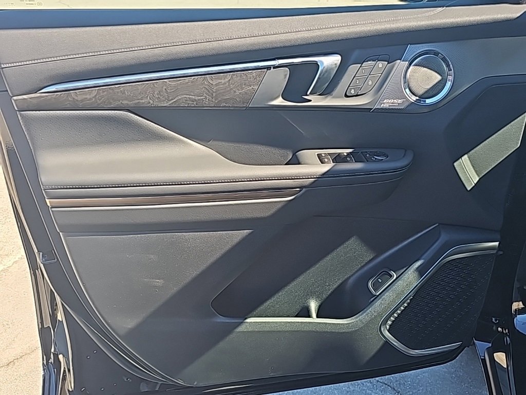 New 2026 Buick Enclave Avenir w/ Super Cruise Package image 12