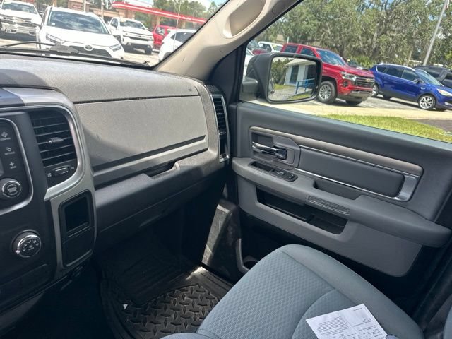 Used 2020 RAM 1500 Classic SLT AWD/4WD image 13