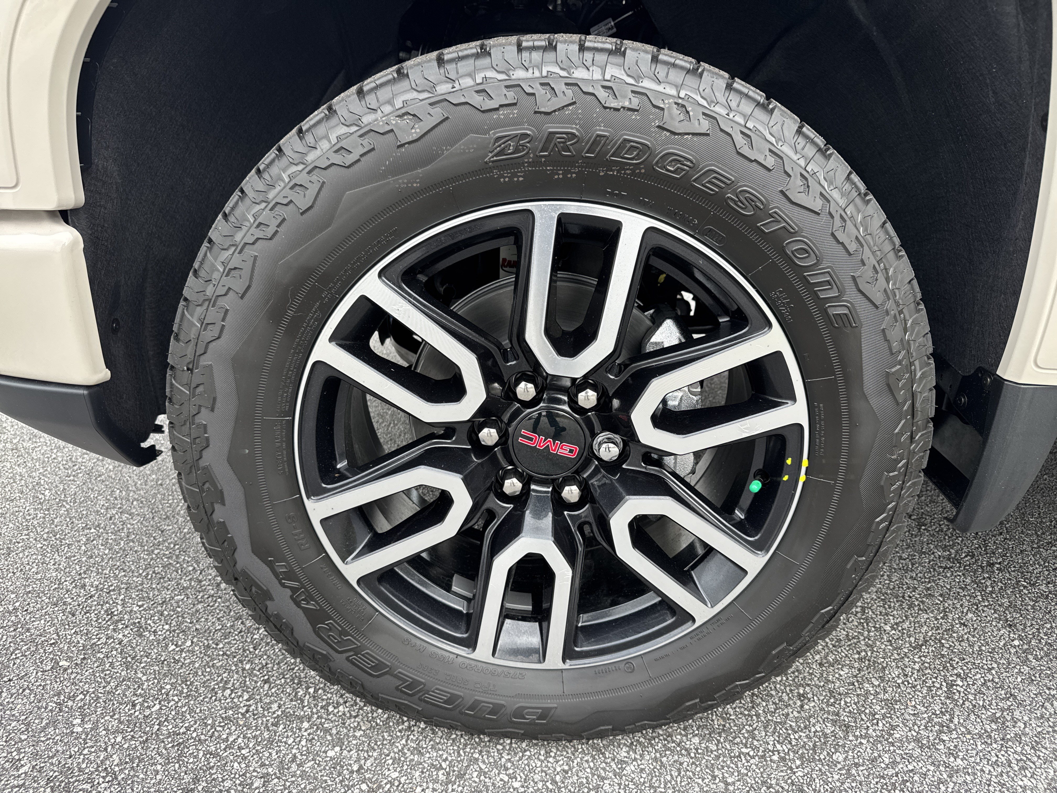 New 2026 GMC Sierra 1500 AT4 w/ AT4 Premium Package AWD/4WD image 13